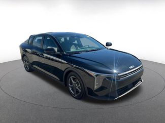 Used 2025 Kia K4 LXS video 1