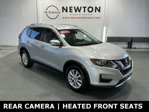 Used 2020 Nissan Rogue SV image 1