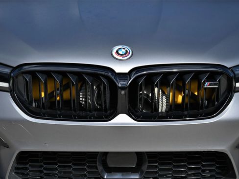 Used 2023 BMW M5 w/ Competition Package image 12