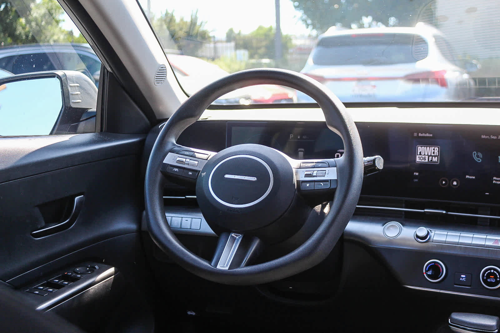 Certified 2024 Hyundai Kona SE FWD image 19