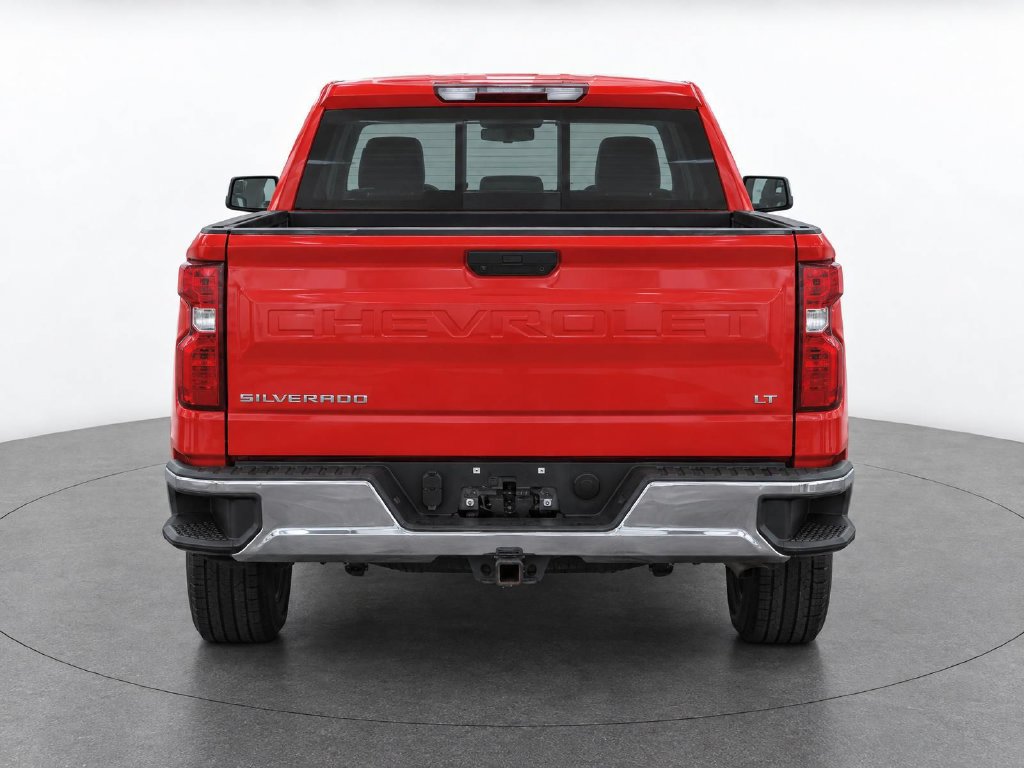 Used 2022 Chevrolet Silverado 1500 LT AWD/4WD image 7