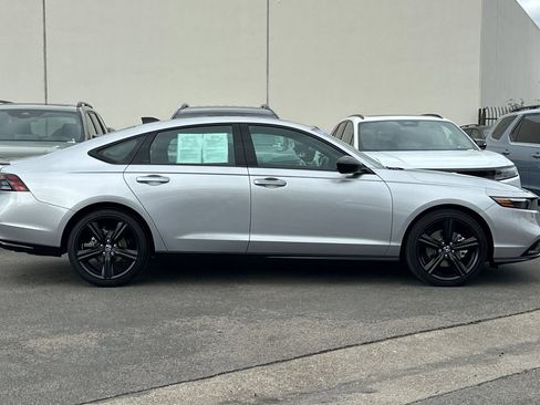 Used 2025 Honda Accord Sport image 2