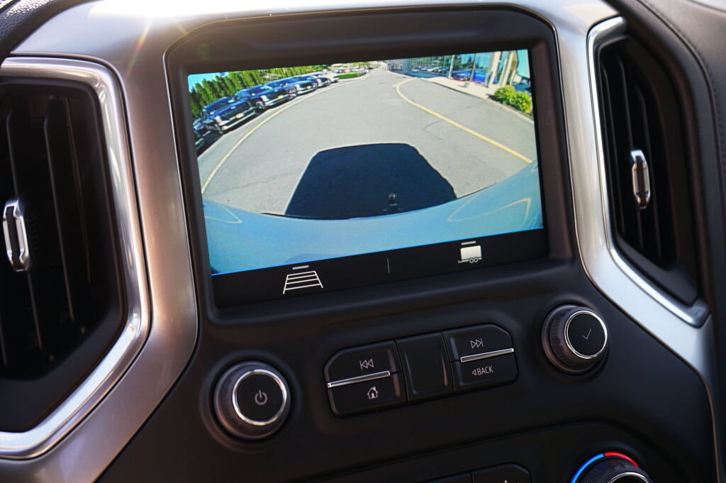 Used 2022 Chevrolet Silverado 1500 LT AWD/4WD image 21