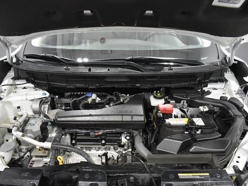 Used 2020 Nissan Rogue S image 31