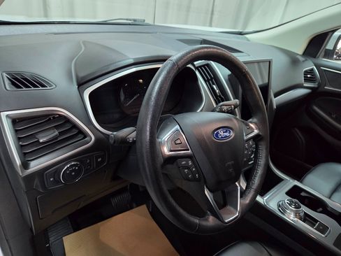 Used 2021 Ford Edge SEL image 17