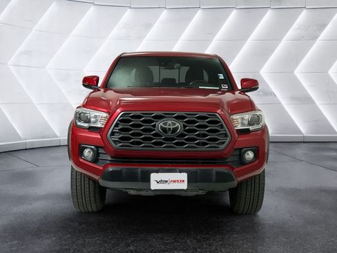 Used 2021 Toyota Tacoma TRD Off-Road w/ Technology Package AWD/4WD image 2