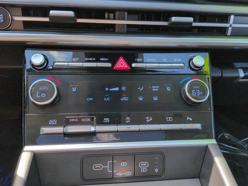 Used 2025 Hyundai Santa Fe XRT AWD/4WD image 25