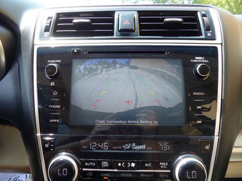 Used 2018 Subaru Outback 2.5i Premium AWD/4WD image 32