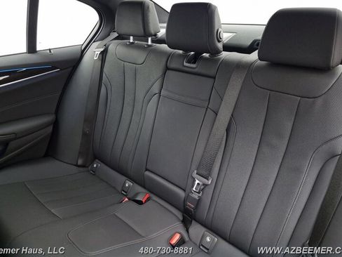 Used 2023 BMW 530e w/ M Sport Package RWD image 27