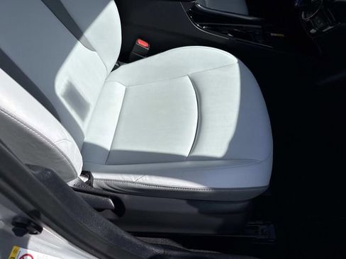 Used 2020 Toyota Prius Prime XLE w/ Carpet Mat Package FWD image 10