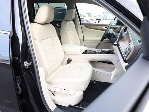 New 2026 Volkswagen Atlas SE image 30