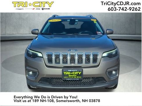 Used 2019 Jeep Cherokee Limited w/ Trailer Tow Group image 8