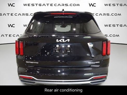 Certified 2023 Kia Sorento SX image 7