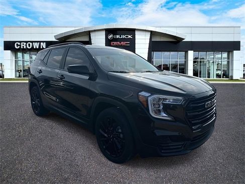 Used 2024 GMC Terrain SLE w/ Elevation Edition image 1