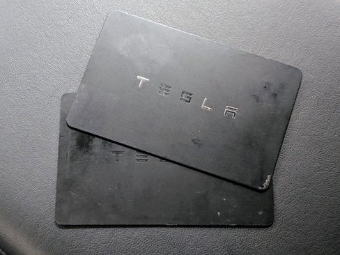 Used 2020 Tesla Model 3 Performance image 38