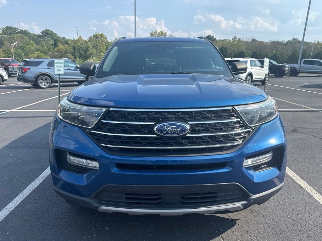 Used 2020 Ford Explorer XLT w/ Equipment Group 202A AWD/4WD image 1