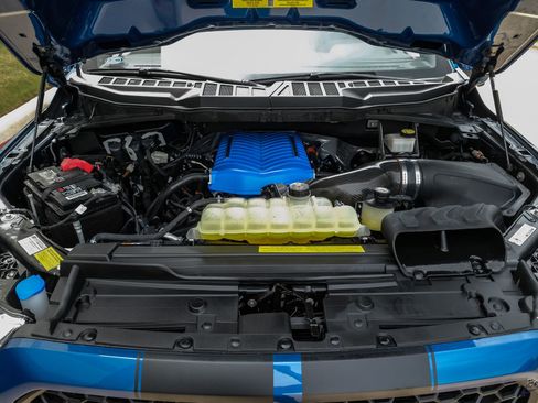 Used 2022 Ford F150 Lariat w/ Equipment Group 502A High image 3