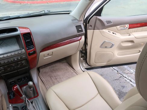 Used 2009 Lexus GX 470 image 25