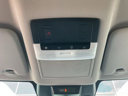 Used 2025 Nissan Rogue SV FWD image 20