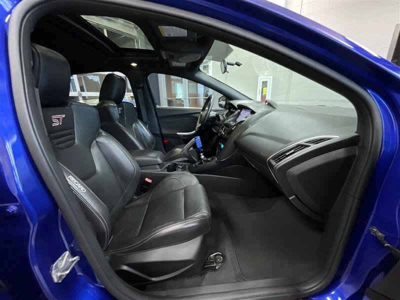 Used 2013 Ford Focus ST FWD image 28