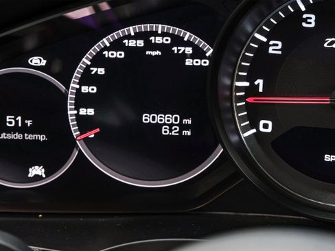 Used 2019 Porsche Cayenne Turbo image 20