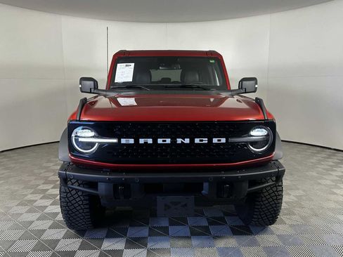 Used 2024 Ford Bronco Wildtrak image 3