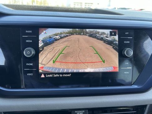 Used 2023 Volkswagen Taos SE w/ Panoramic Sunroof Package AWD/4WD image 13