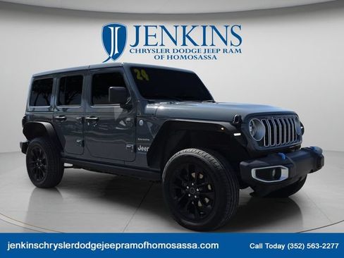 Used 2024 Jeep Wrangler Unlimited Sahara AWD/4WD image 1