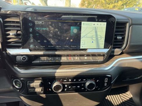 Certified 2025 Chevrolet Silverado 1500 LT image 19