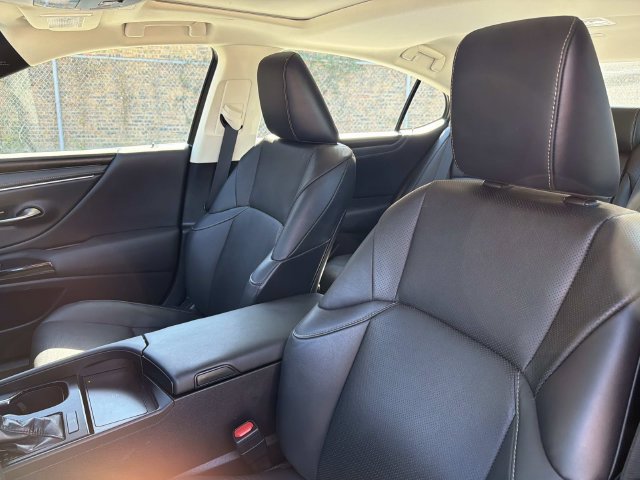 Certified 2023 Lexus ES 350 w/ Premium Package FWD image 21