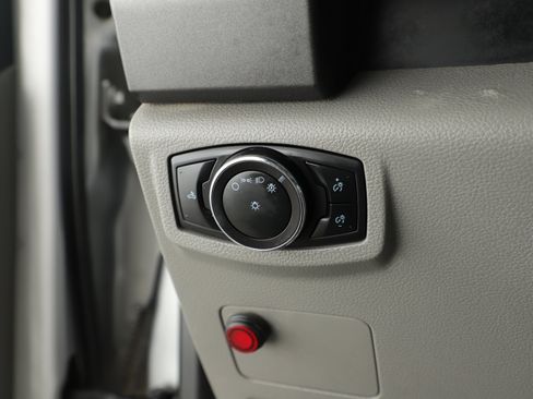 Used 2018 Ford F250 XL w/ Power Equipment Group image 20