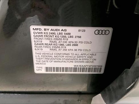 Certified 2023 Audi Q5 2.0T Premium Plus w/ Premium Plus Package AWD/4WD image 18