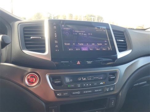 Used 2018 Honda Pilot EX-L image 21