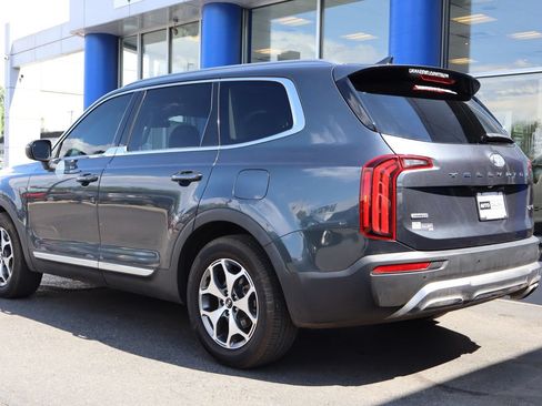 Used 2020 Kia Telluride EX AWD/4WD image 3