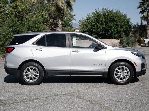 Used 2022 Chevrolet Equinox LS w/ LPO, Floor Liner Package image 3