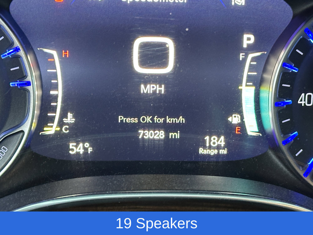 Used 2022 Chrysler Pacifica Limited FWD image 3