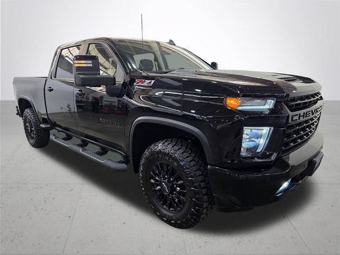 Used 2022 Chevrolet Silverado 2500 LT w/ Midnight Edition AWD/4WD image 6