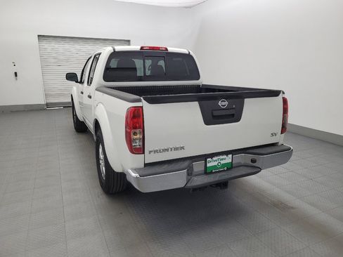 Used 2019 Nissan Frontier SV image 6