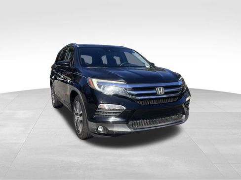 Used 2016 Honda Pilot Touring image 7