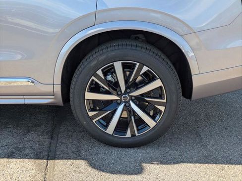 New 2026 Volvo XC90 B6 Core image 6
