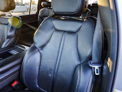 Used 2022 Jeep Wagoneer Series II image 30