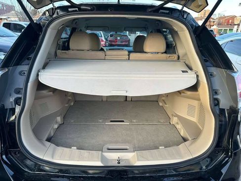 Used 2014 Nissan Rogue SV image 9