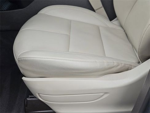 Used 2023 Lincoln Aviator 2WD w/ Premium Package image 24