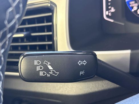 Used 2022 Volkswagen Atlas SE image 26