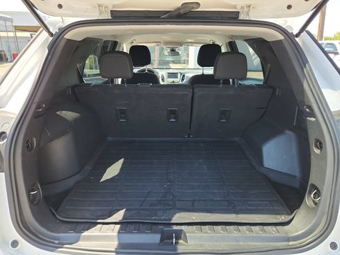 Used 2022 Chevrolet Equinox LT FWD image 19