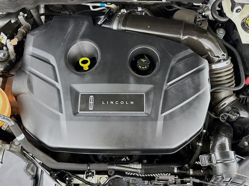 Used 2018 Lincoln MKC Select w/ Select Plus Package image 38