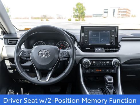 Used 2021 Toyota RAV4 XLE Premium AWD/4WD image 16