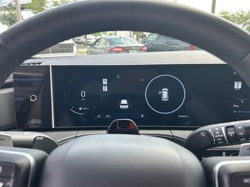 Used 2024 Hyundai Santa Fe Limited image 6