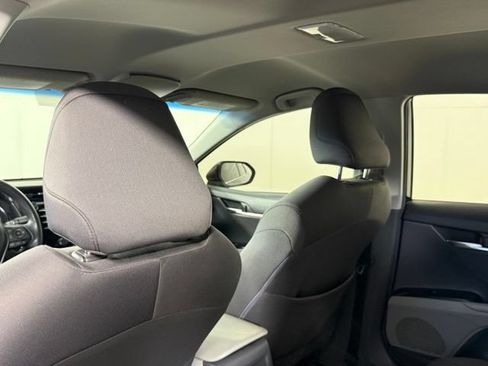 Used 2018 Toyota Camry LE w/ Convenience Package FWD image 24