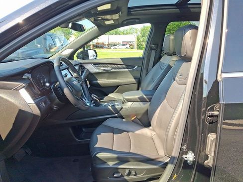Certified 2024 Cadillac XT6 Premium Luxury AWD/4WD image 16